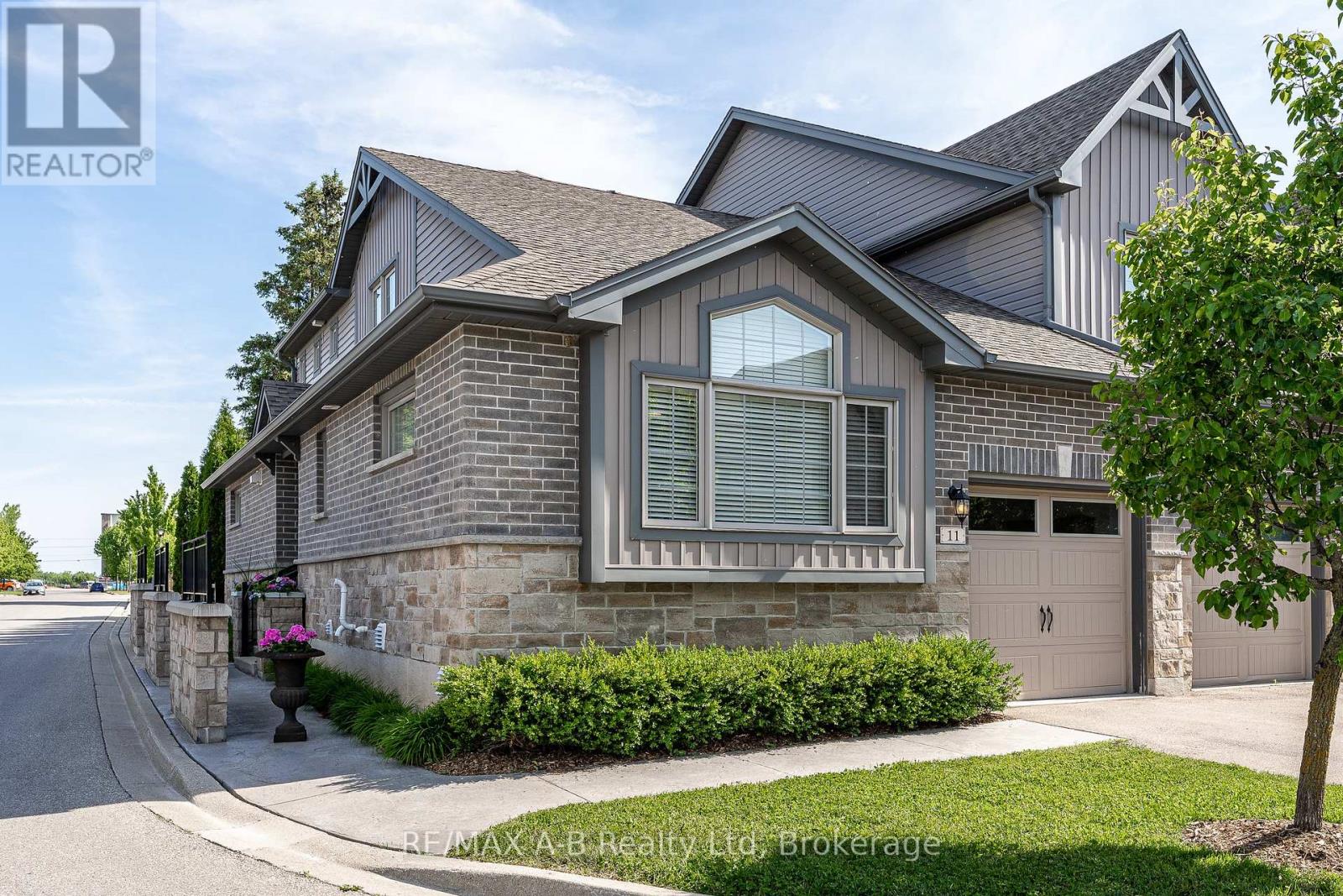 11 - 55 Harrison Street, Stratford, Ontario  N5A 0C9 - Photo 3 - X13249180