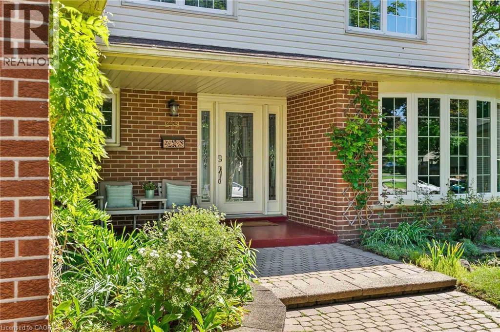 255 Spring Garden Road, Oakville, Ontario  L6L 5H5 - Photo 4 - 40837234