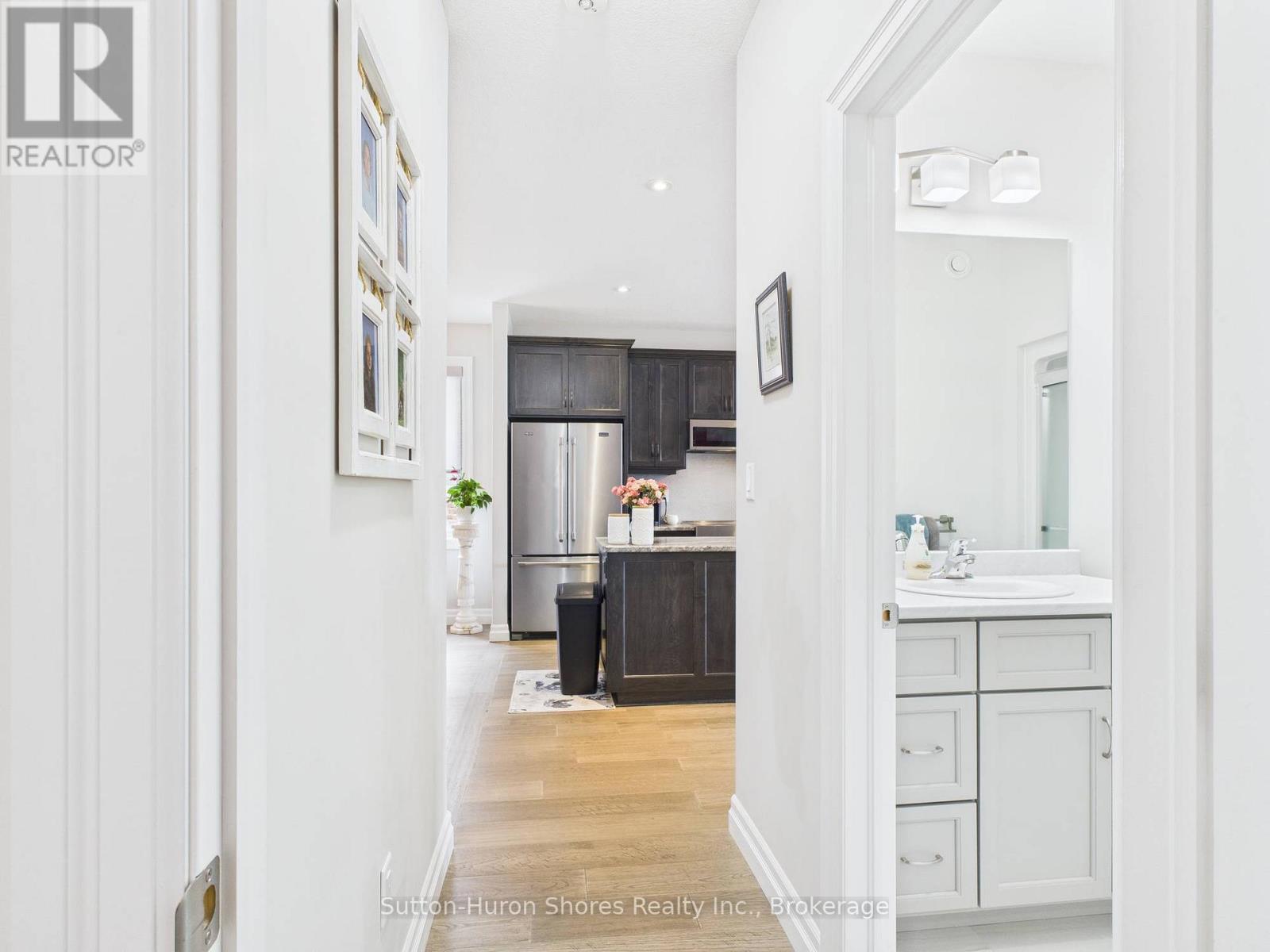 404 Devonshire Road, Saugeen Shores, Ontario  N0H 2C3 - Photo 17 - X13249770