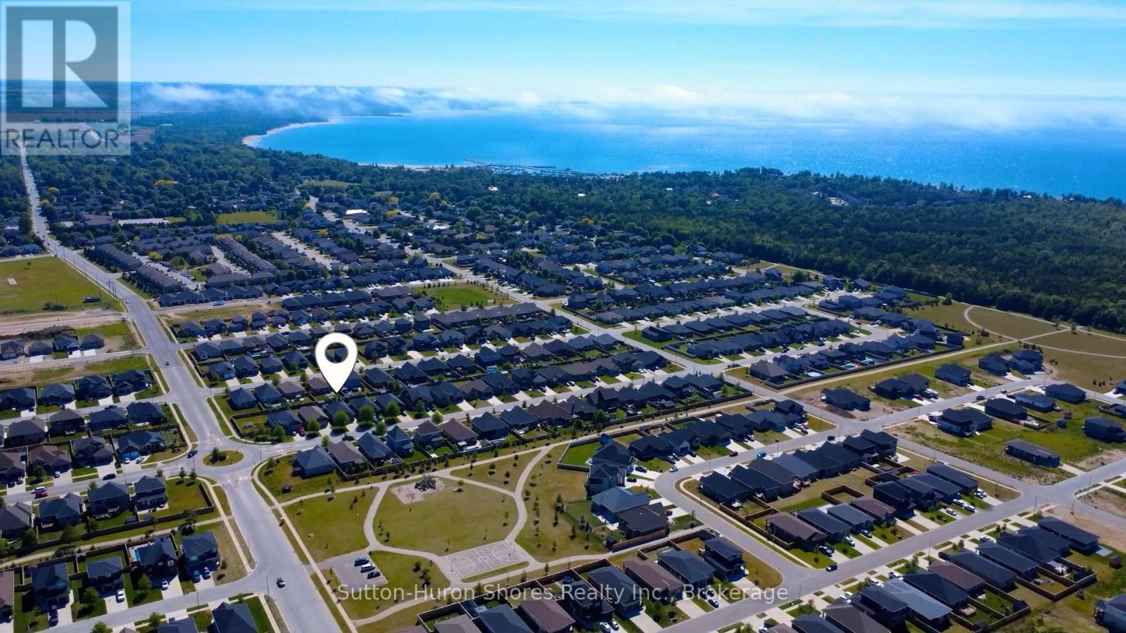 404 Devonshire Road, Saugeen Shores, Ontario  N0H 2C3 - Photo 2 - X13249770