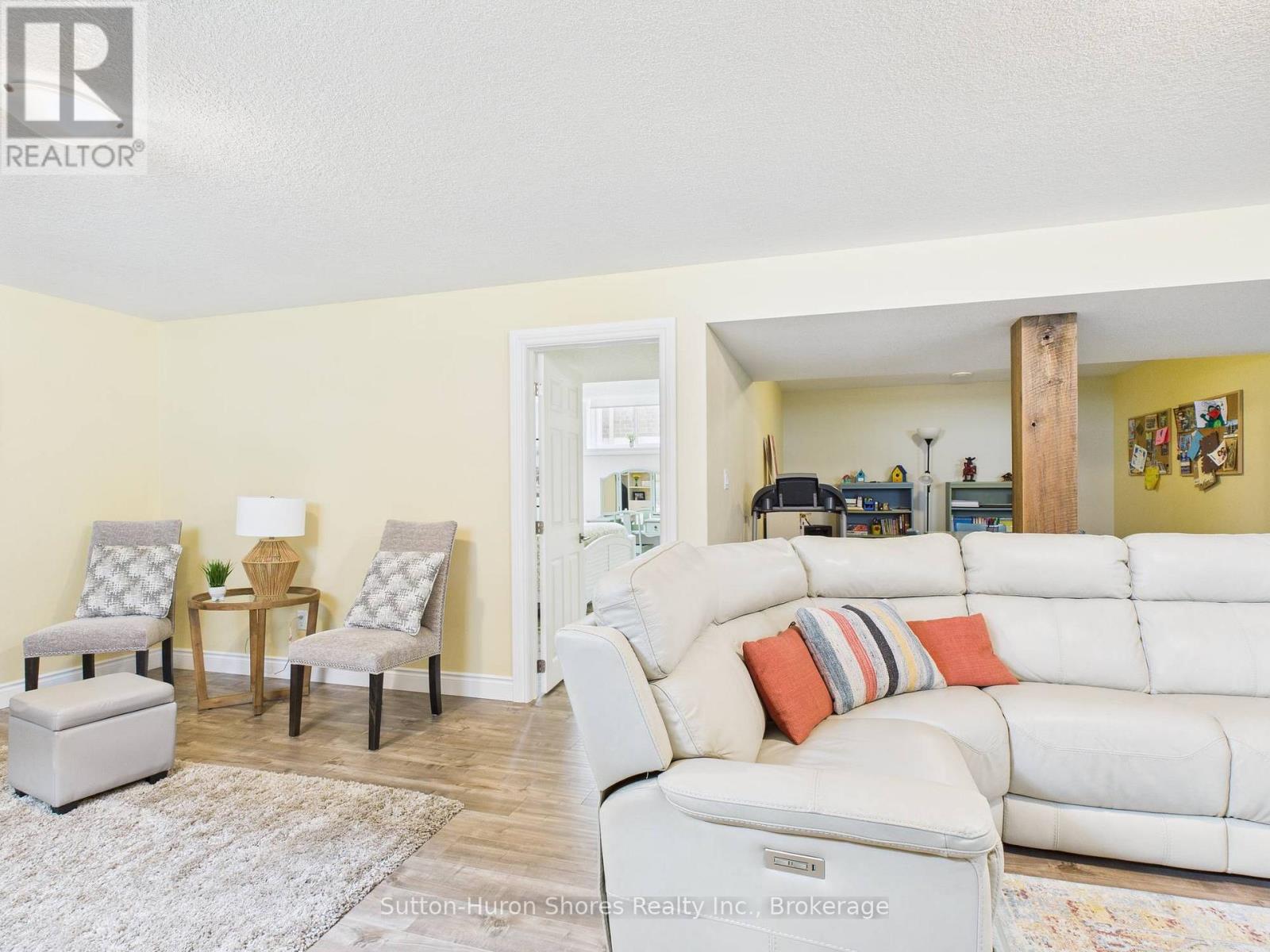 404 Devonshire Road, Saugeen Shores, Ontario  N0H 2C3 - Photo 29 - X13249770