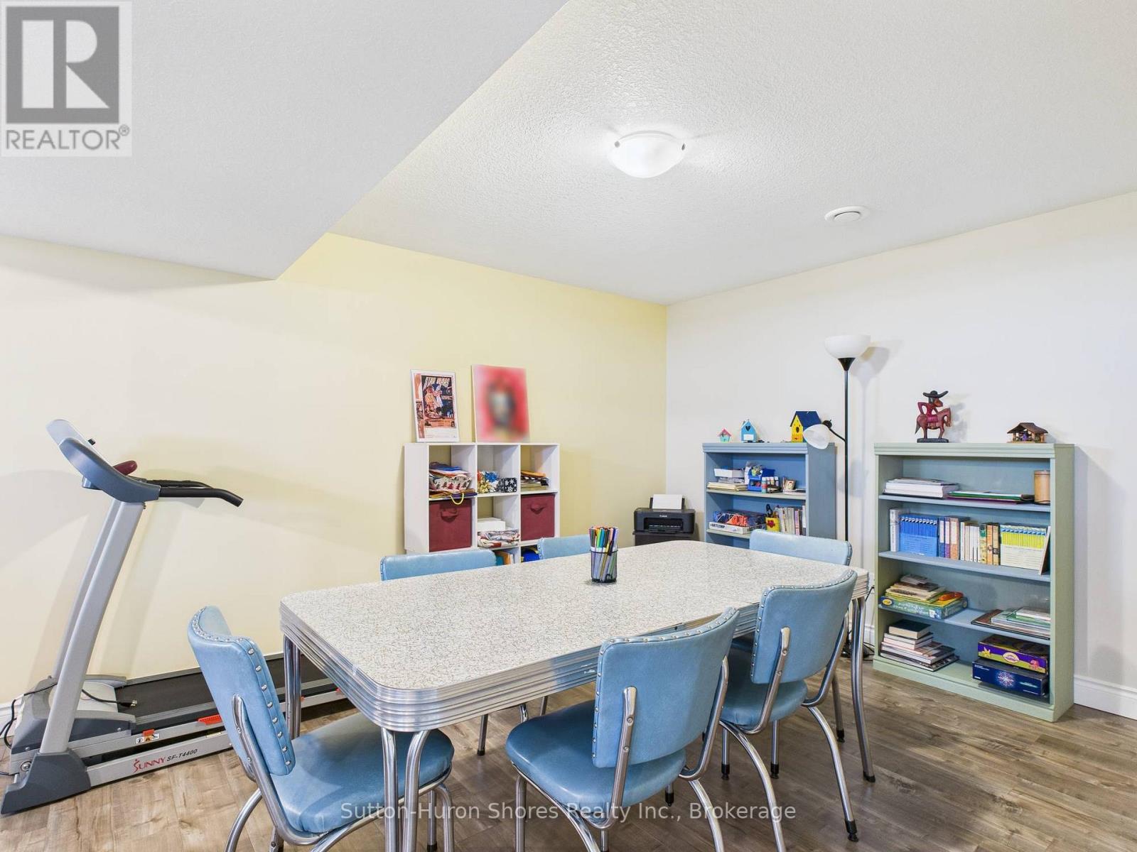 404 Devonshire Road, Saugeen Shores, Ontario  N0H 2C3 - Photo 35 - X13249770