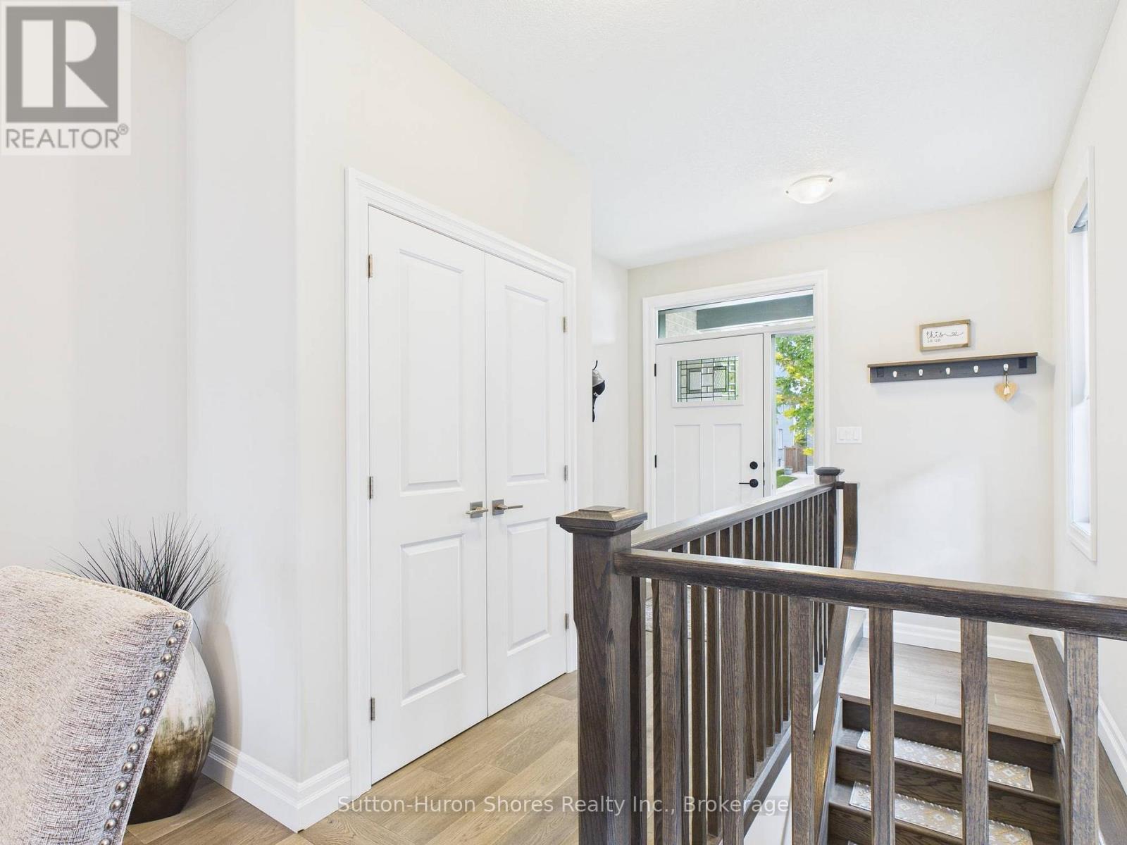404 Devonshire Road, Saugeen Shores, Ontario  N0H 2C3 - Photo 4 - X13249770