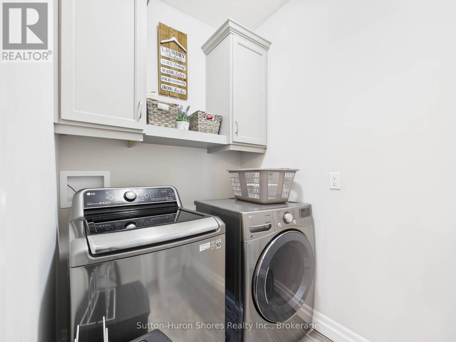 404 Devonshire Road, Saugeen Shores, Ontario  N0H 2C3 - Photo 8 - X13249770