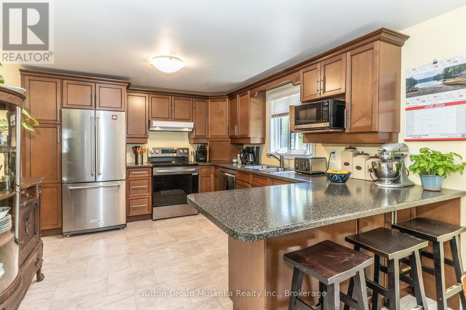 1467 North Mary Lake Road, Huntsville, Ontario  P1H 2J3 - Photo 3 - X13249816