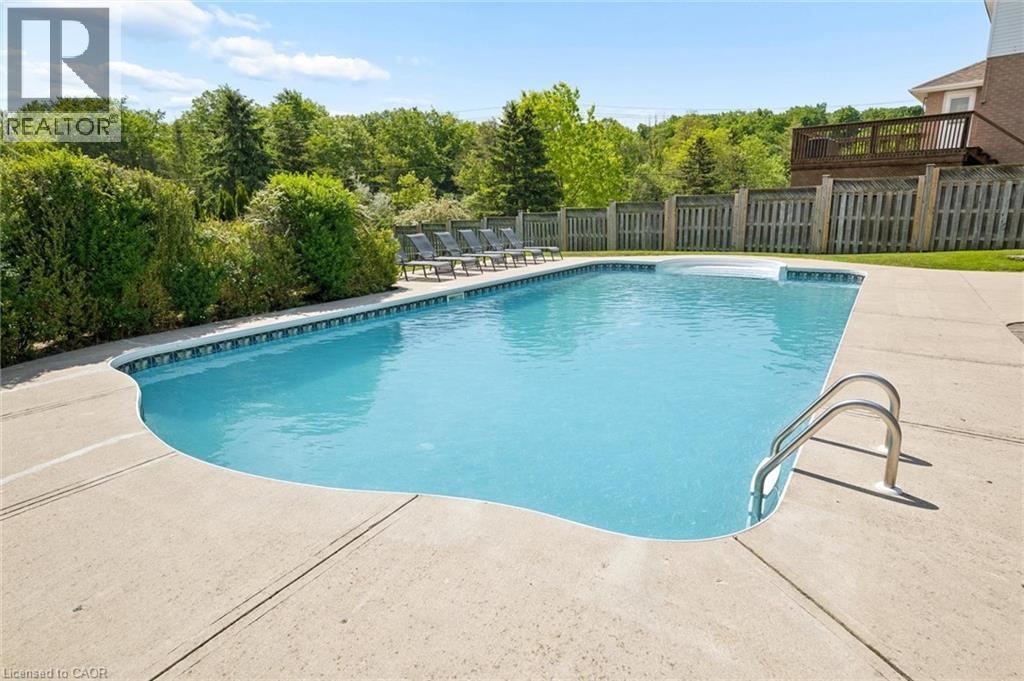 44 Tami Court, Kitchener, Ontario  N2B 3V2 - Photo 39 - 40834971