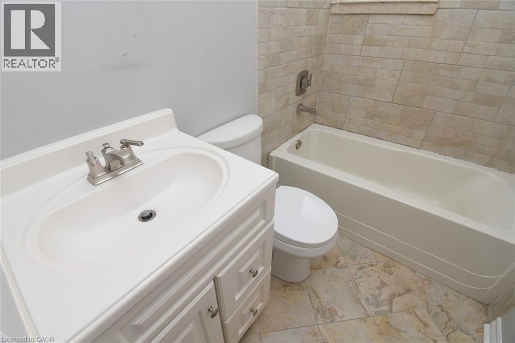 945 Glen View Avenue, Burlington, Ontario  L7T 3Y7 - Photo 15 - 40831593