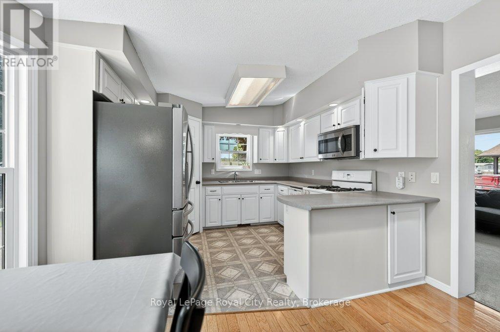1 Pine Lane, Puslinch, Ontario  N0B 2J0 - Photo 12 - X13251506