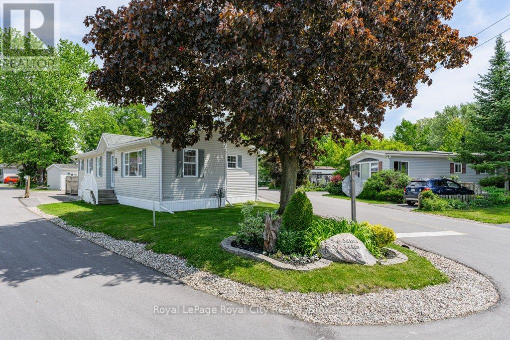 1 Pine Lane, Puslinch, Ontario  N0B 2J0 - Photo 2 - X13251506