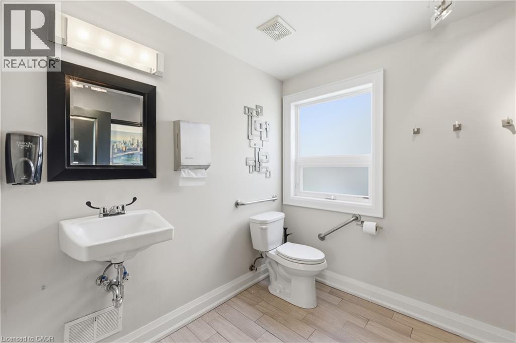 60 King Street W, Stoney Creek, Ontario  L8G 1H8 - Photo 32 - 40836460