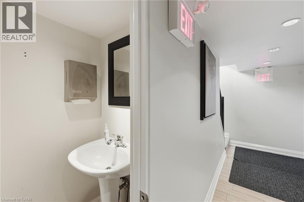 60 King Street W, Stoney Creek, Ontario  L8G 1H8 - Photo 42 - 40836460