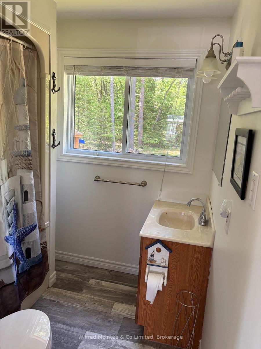 220 Ogimah Road, Native Leased Lands, Ontario  N0H 2G0 - Photo 19 - X13252370