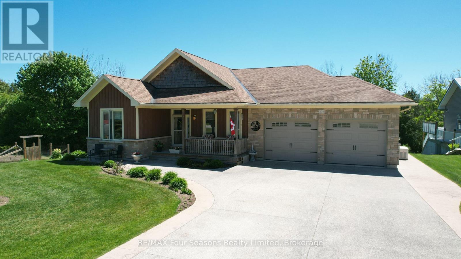 229 S Rankin Street, Saugeen Shores, Ontario  N0H 2L0 - Photo 13 - X13258430