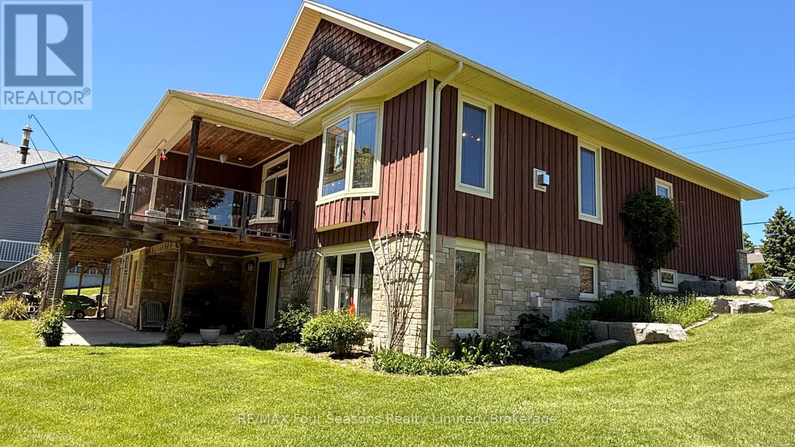 229 S Rankin Street, Saugeen Shores, Ontario  N0H 2L0 - Photo 6 - X13258430