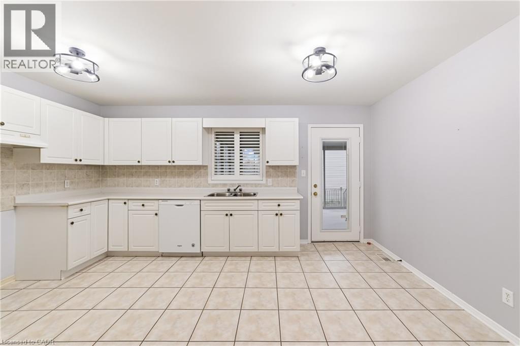 296 Autumn Crescent, Welland, Ontario  L3C 7K1 - Photo 12 - 40837391