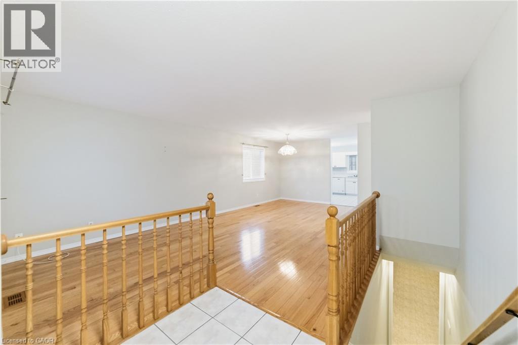 296 Autumn Crescent, Welland, Ontario  L3C 7K1 - Photo 7 - 40837391