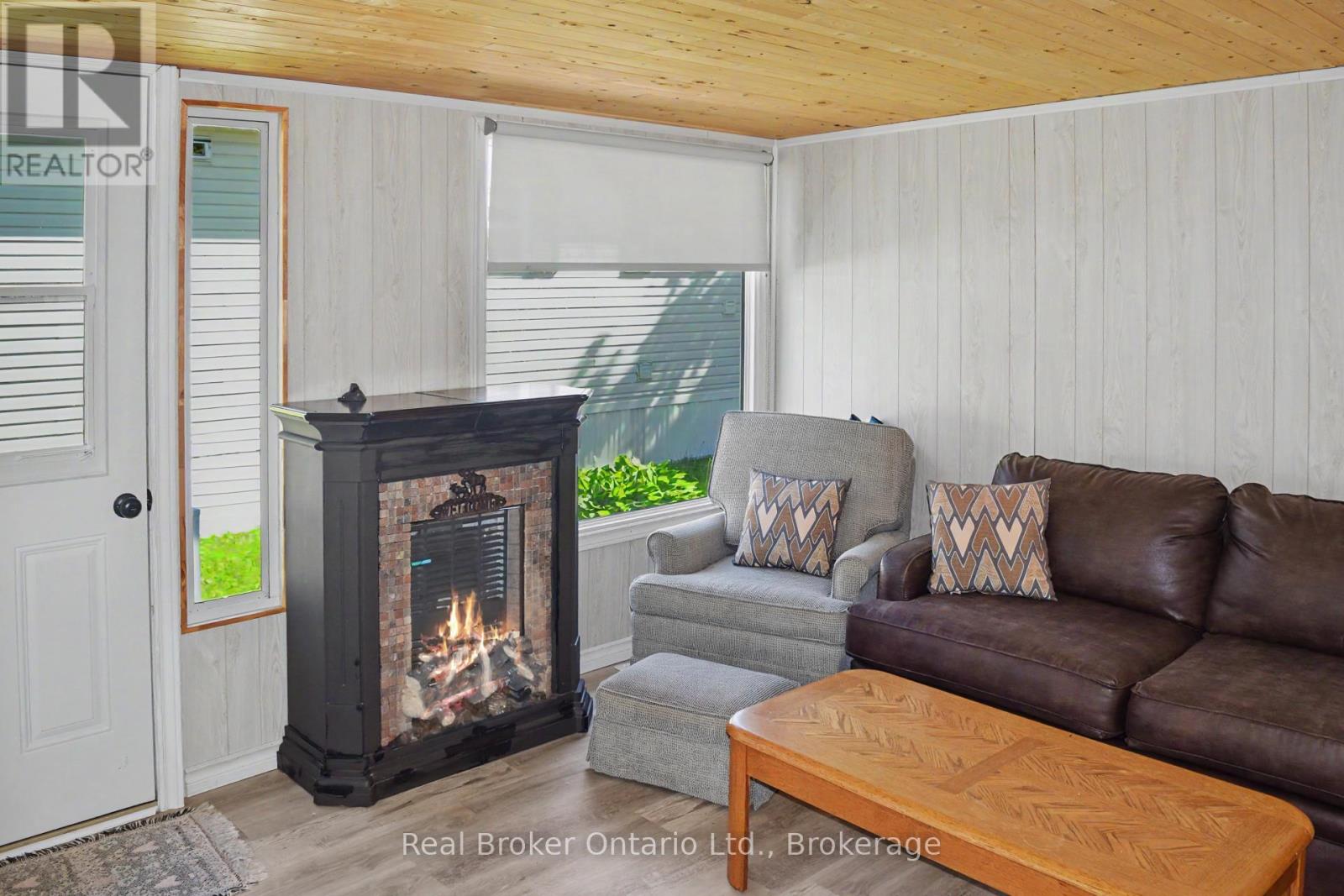 M39 - 13 Southline Avenue, Huron-Kinloss, Ontario  N2Z 2X5 - Photo 36 - X13275746