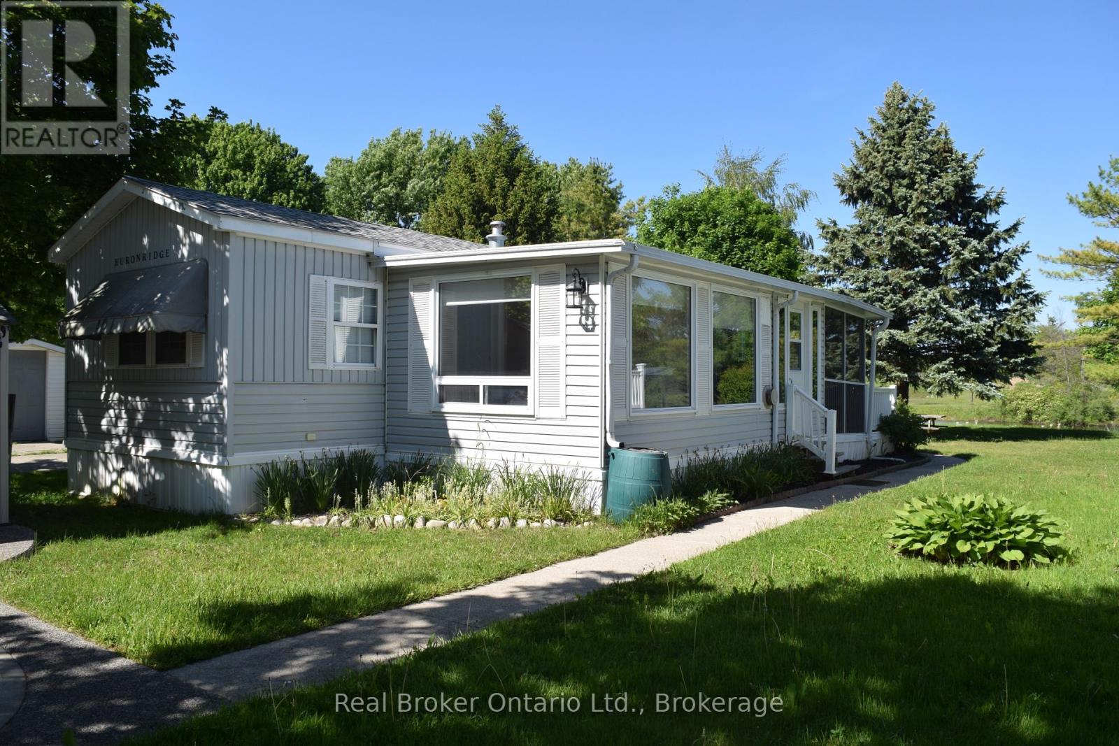 M39 - 13 Southline Avenue, Huron-Kinloss, Ontario  N2Z 2X5 - Photo 42 - X13275746