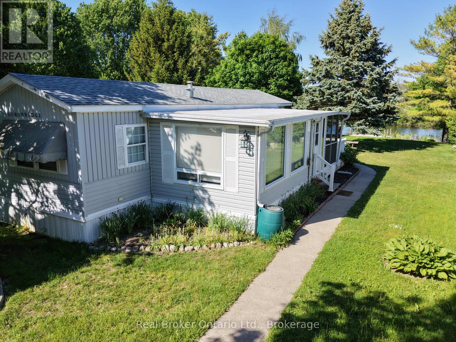 M39 - 13 Southline Avenue, Huron-Kinloss, Ontario  N2Z 2X5 - Photo 9 - X13275746
