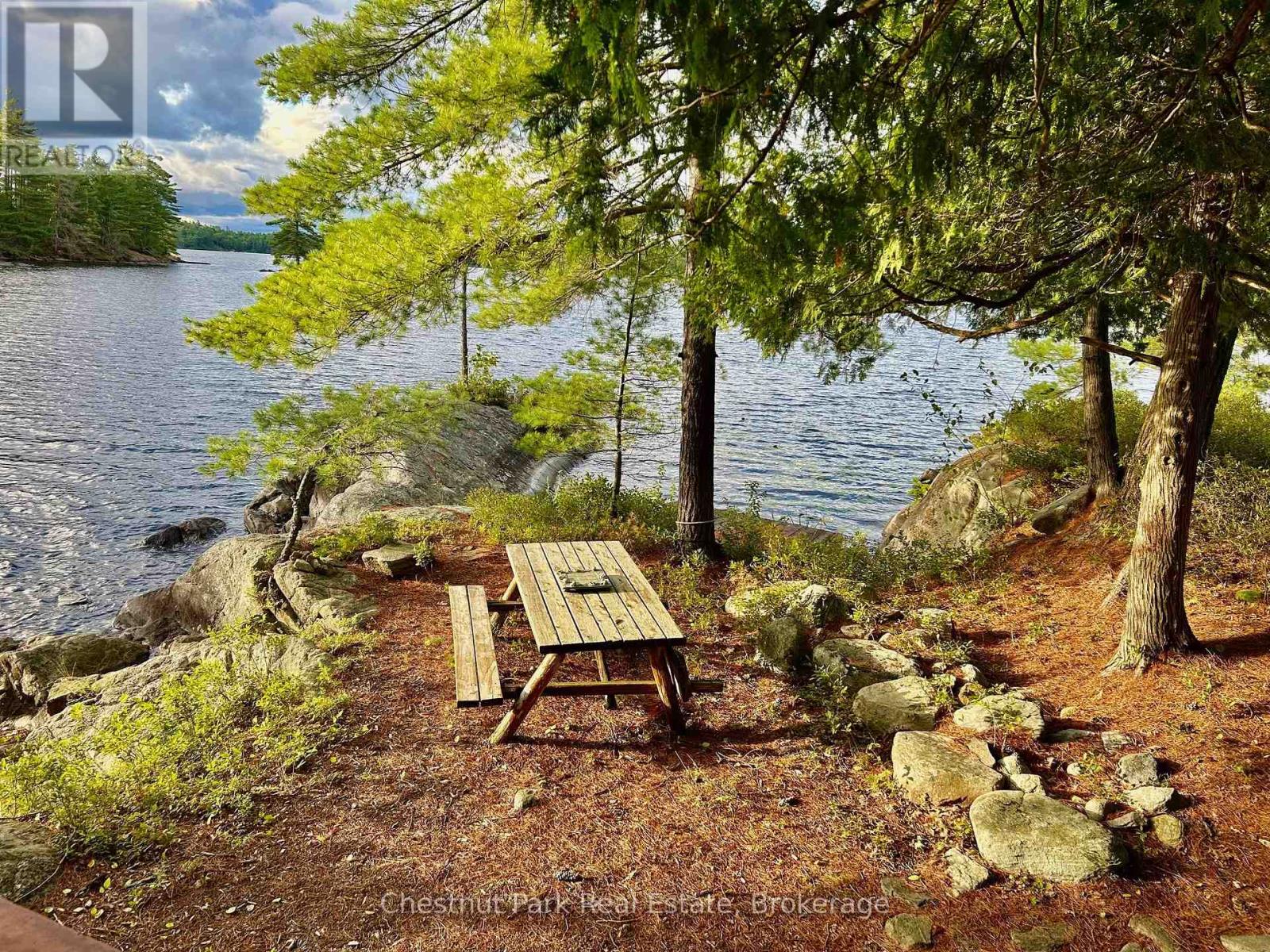 10 Island 21 Kl Boyd Island, Gravenhurst, Ontario  P0E 1G0 - Photo 9 - X13275988