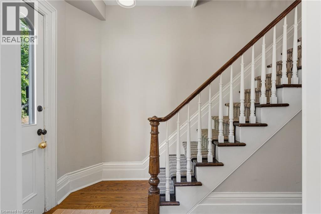 332 Palmer Avenue, Oakville, Ontario  L6J 1T3 - Photo 4 - 40837389