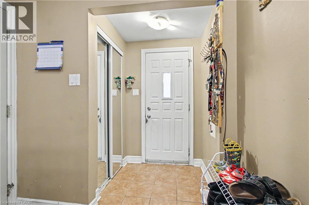 17 Hallmark Street, Brantford, Ontario  N3P 1A6 - Photo 5 - 40836422