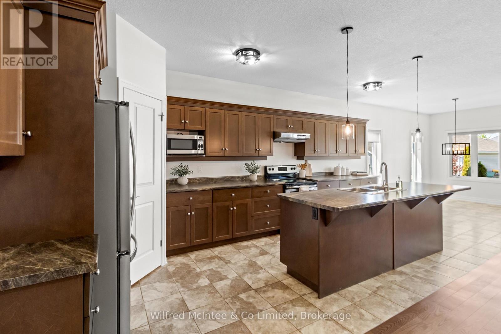 524 Stornoway, Huron-Kinloss, Ontario  N2Z 0A4 - Photo 13 - X13315560