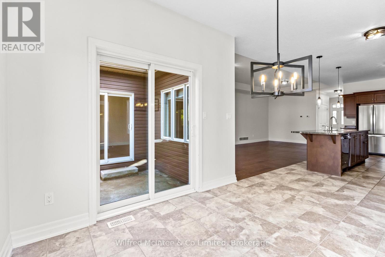 524 Stornoway, Huron-Kinloss, Ontario  N2Z 0A4 - Photo 18 - X13315560