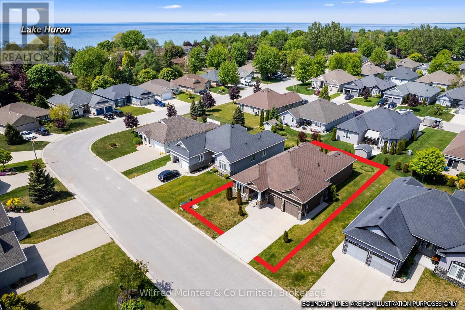 524 Stornoway, Huron-Kinloss, Ontario  N2Z 0A4 - Photo 37 - X13315560