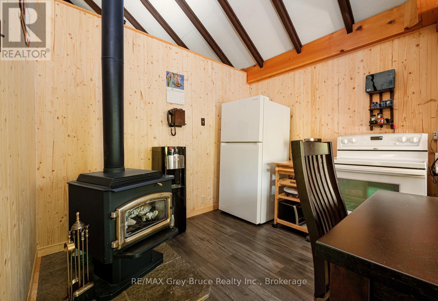 112 Symon Avenue, South Bruce Peninsula, Ontario  N0H 2T0 - Photo 16 - X13410032