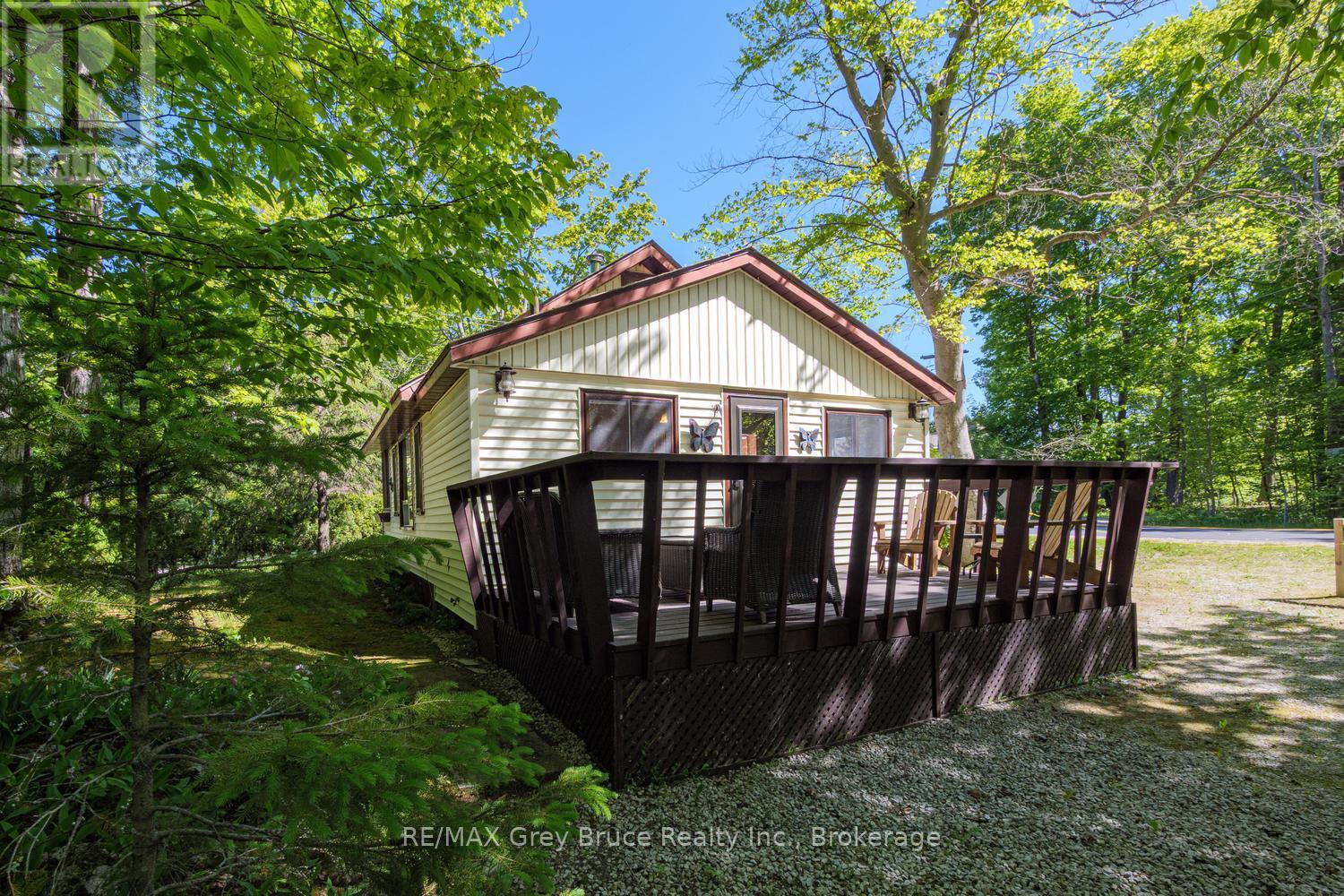 112 Symon Avenue, South Bruce Peninsula, Ontario  N0H 2T0 - Photo 31 - X13410032