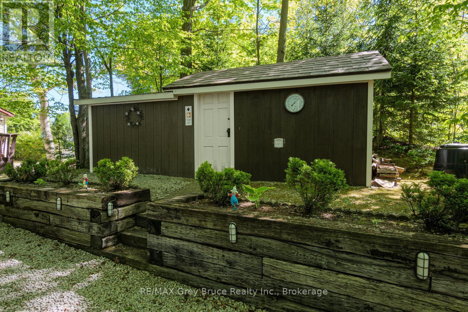 112 Symon Avenue, South Bruce Peninsula, Ontario  N0H 2T0 - Photo 38 - X13410032