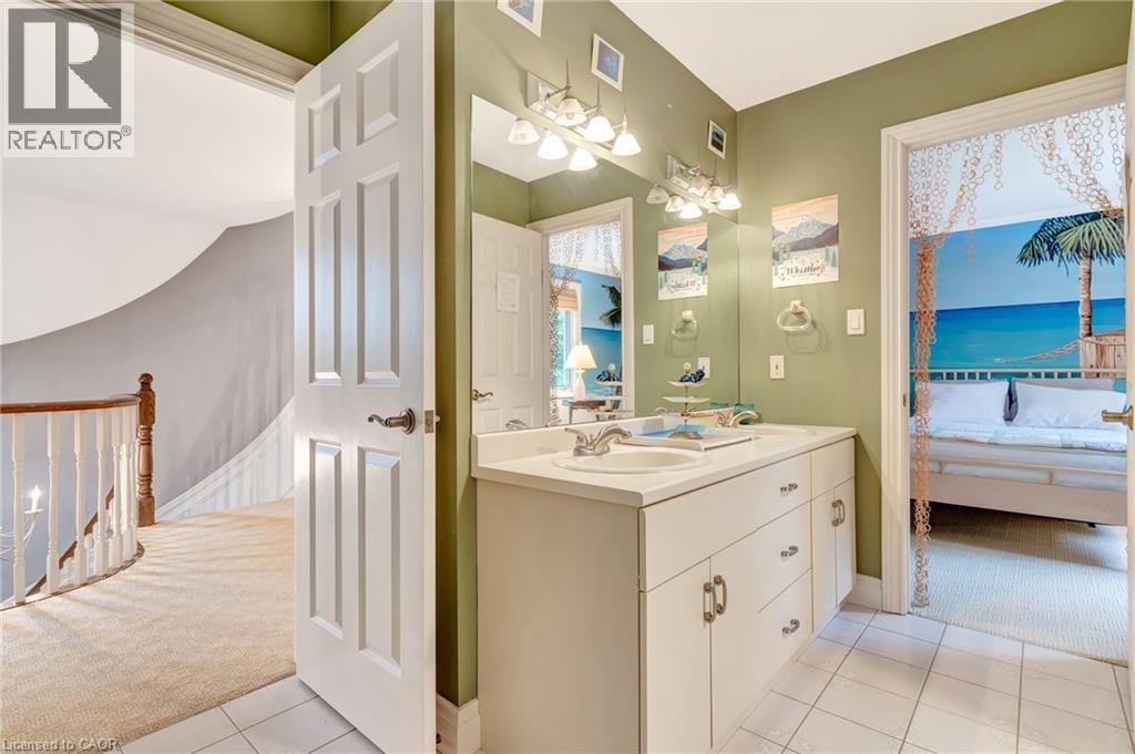 22 Deerpath Court, Cambridge, Ontario  N1T 1H7 - Photo 32 - 40837415