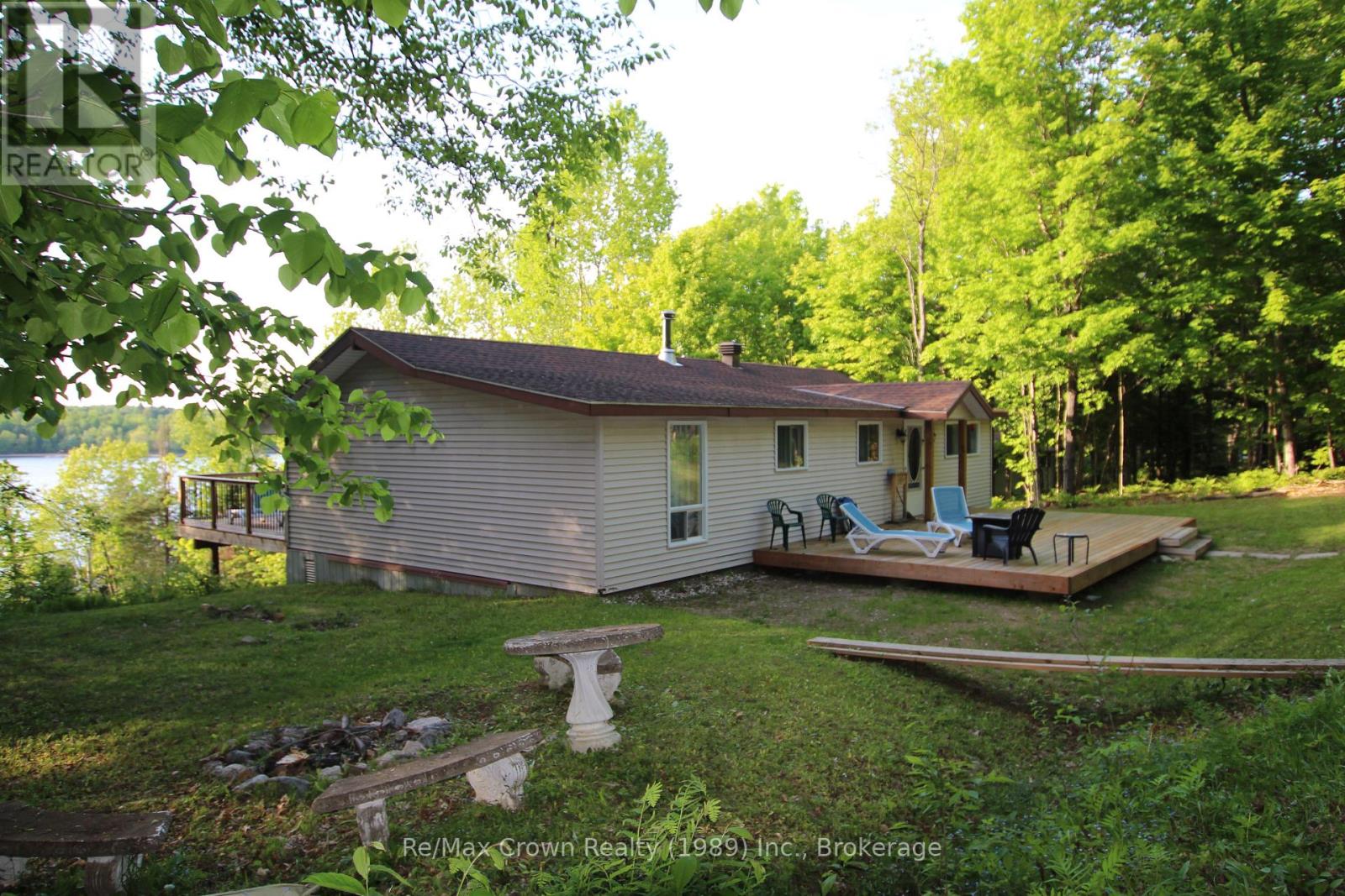 581 Limberlost Point Road, Parry Sound Remote Area, Ontario  P0H 2R0 - Photo 2 - X13410090