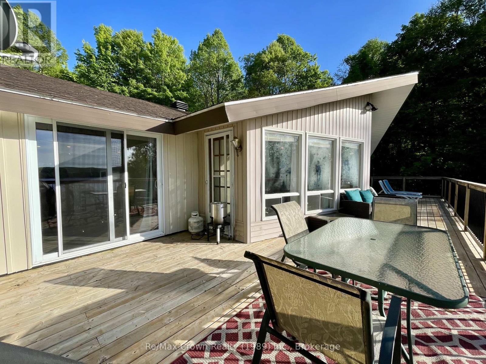 581 Limberlost Point Road, Parry Sound Remote Area, Ontario  P0H 2R0 - Photo 28 - X13410090