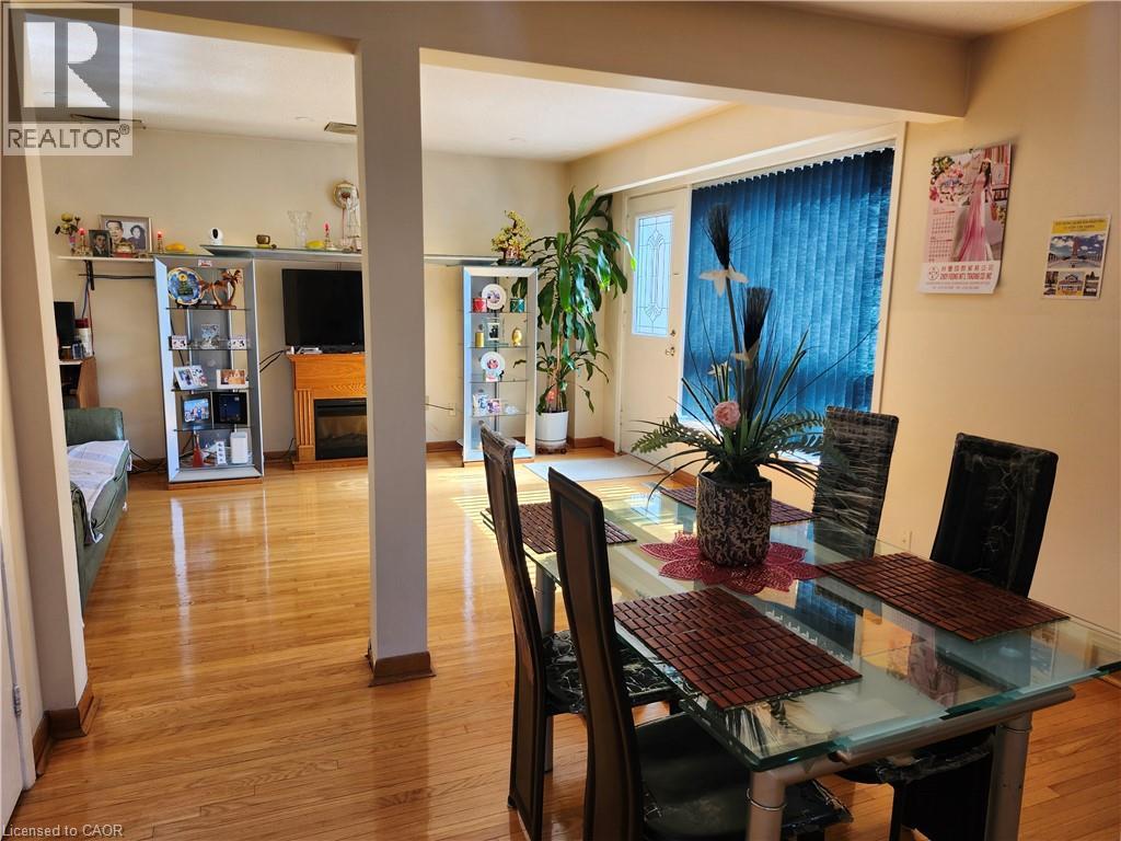 25 Gosford Boulevard Unit# 15, Toronto, Ontario  M3N 2G7 - Photo 8 - 40837321