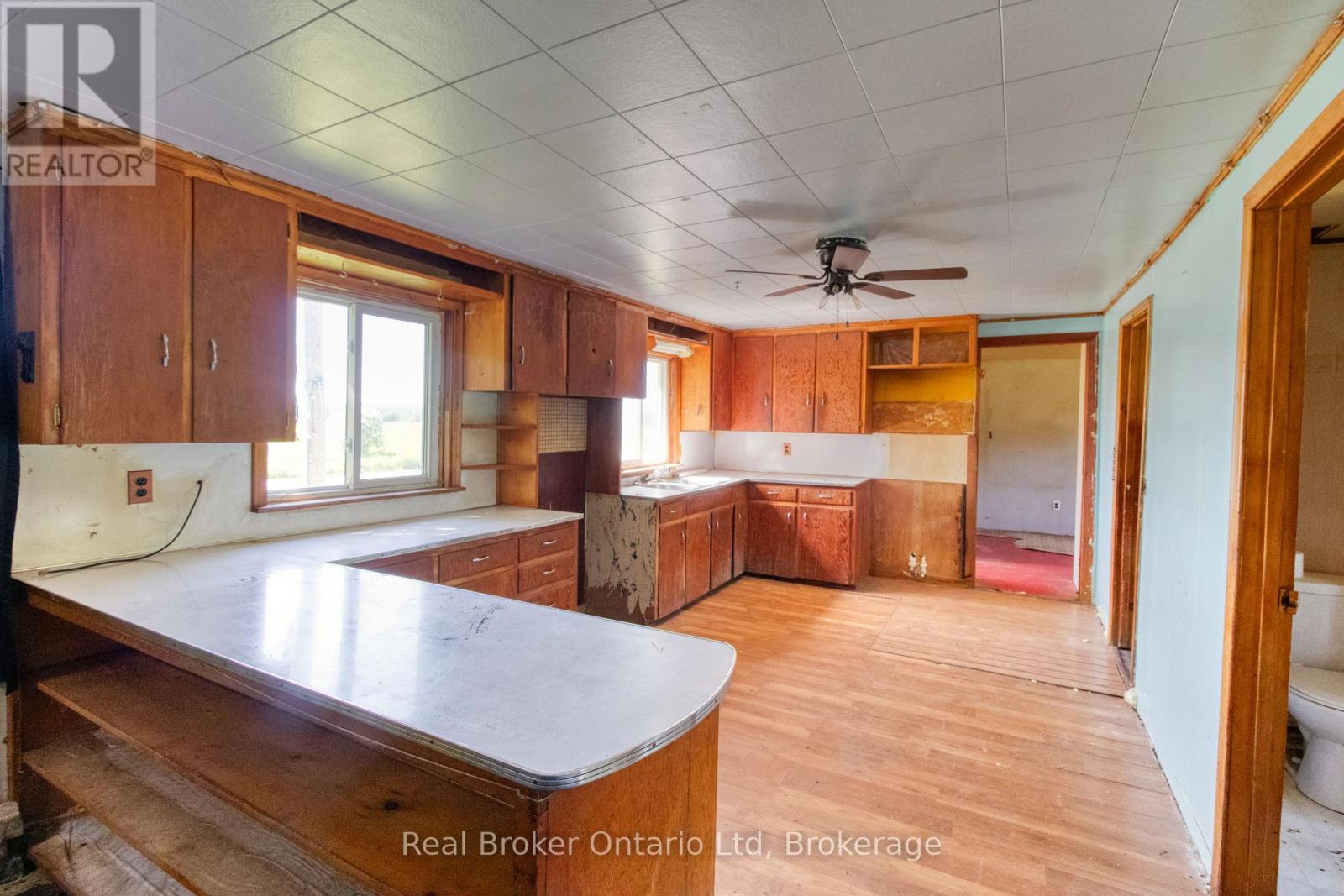 310009 Kemble Rock Road, Georgian Bluffs, Ontario  N0H 1S0 - Photo 13 - X13410270