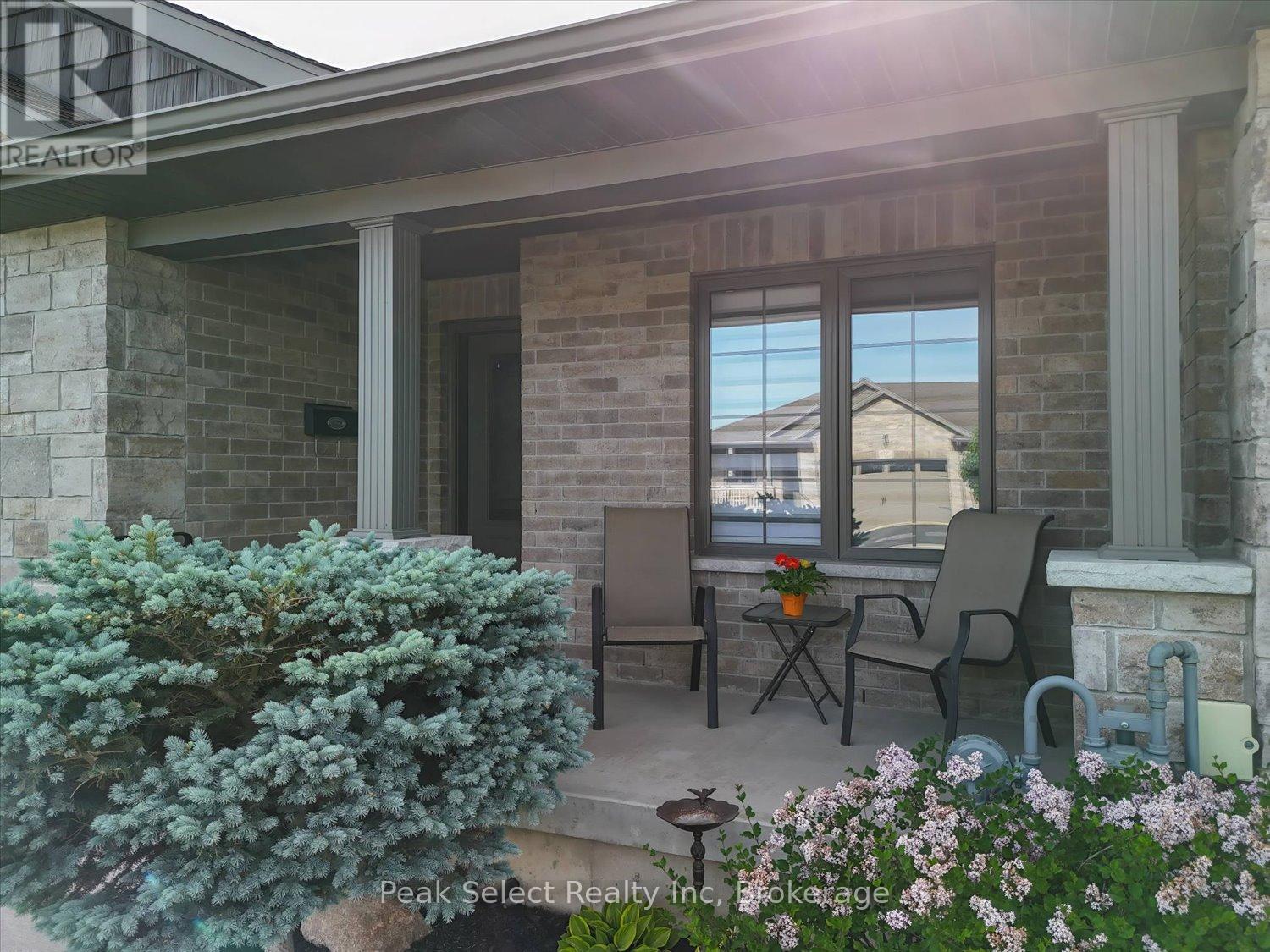 321 Tracy Street, St. Marys, Ontario  N4X 0B4 - Photo 3 - X13410340