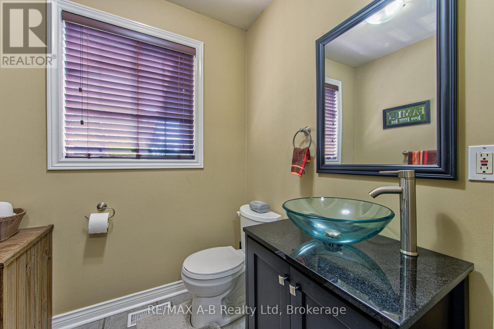 3968 Wilson Street, Perth East, Ontario  N0B 2P0 - Photo 7 - X13410370