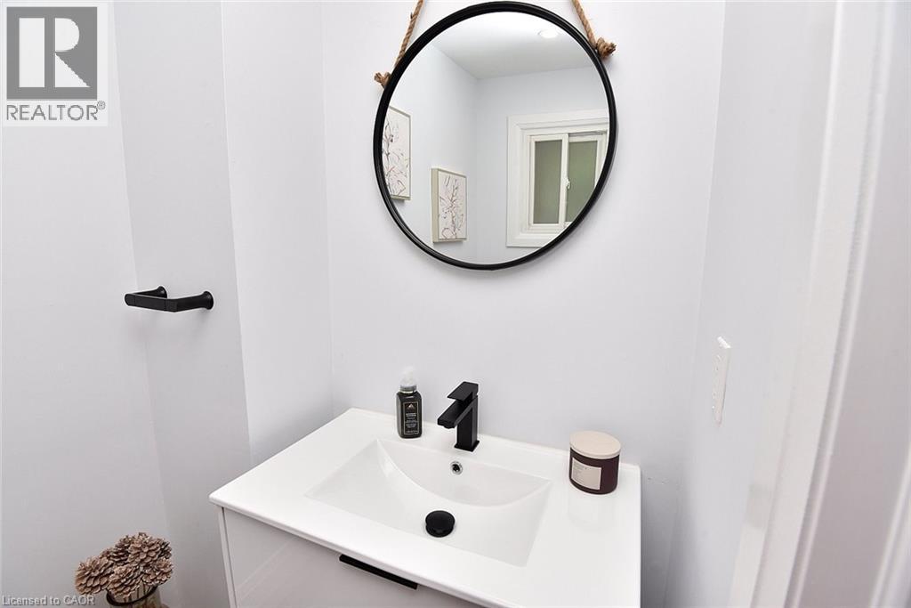 2499 Whittaker Drive, Burlington, Ontario  L7P 4P9 - Photo 19 - 40836753
