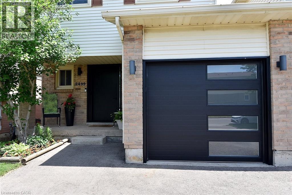2499 Whittaker Drive, Burlington, Ontario  L7P 4P9 - Photo 3 - 40836753