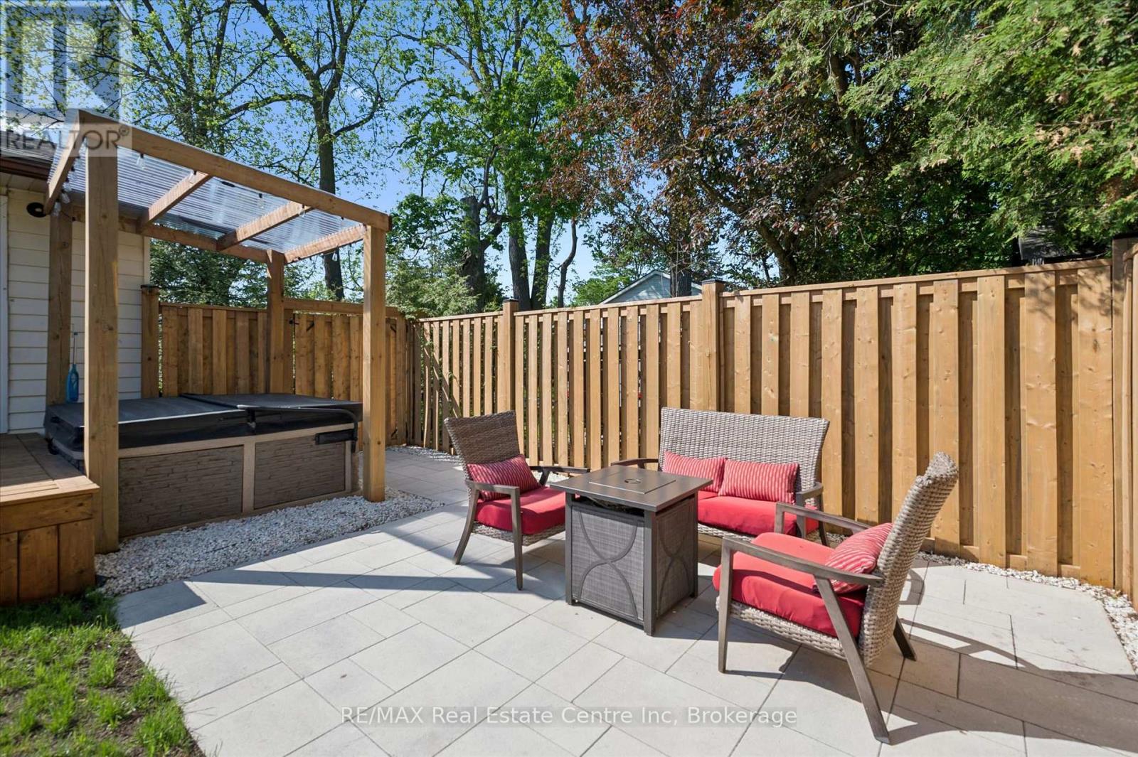 289 Garafraxa Street E, Centre Wellington, Ontario  N1M 1E2 - Photo 34 - X13410580