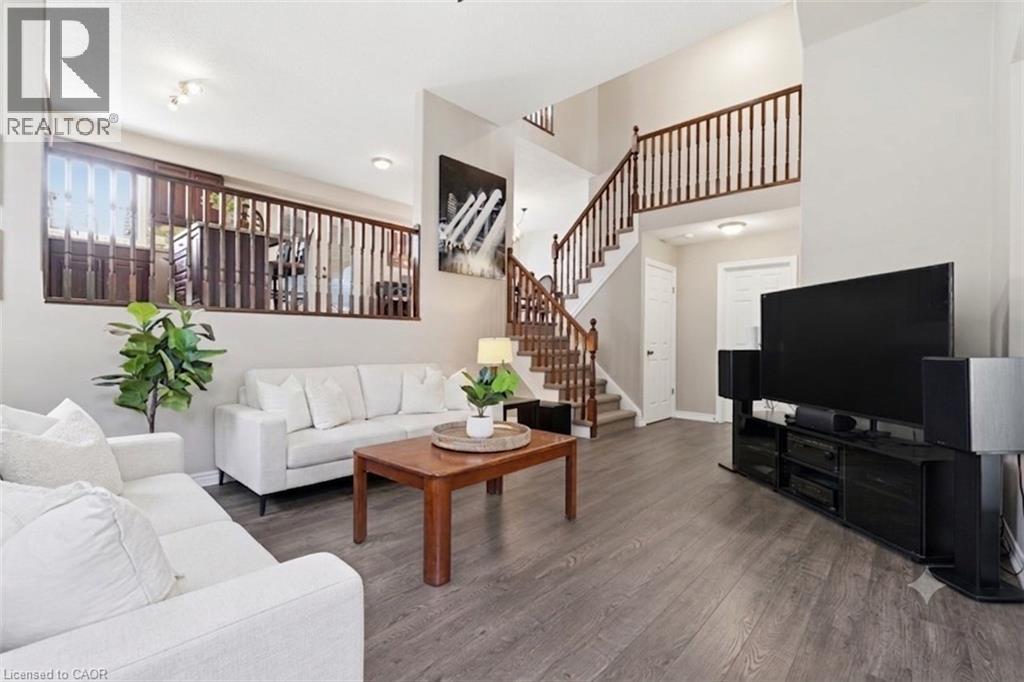 28 Roth Avenue, Baden, Ontario  N3A 4K8 - Photo 4 - 40837353
