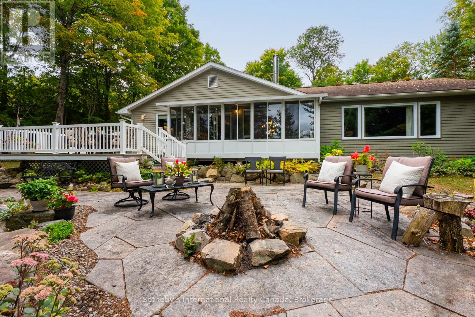 20 Fish Rock Road, Huntsville, Ontario  P1H 2N5 - Photo 3 - X13410752