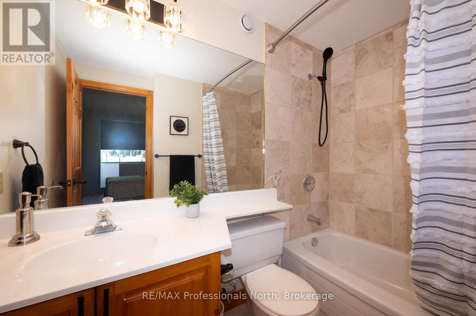 121 - 121 Grandview Hilltop Drive, Huntsville, Ontario  P1H 2J5 - Photo 22 - X13410990