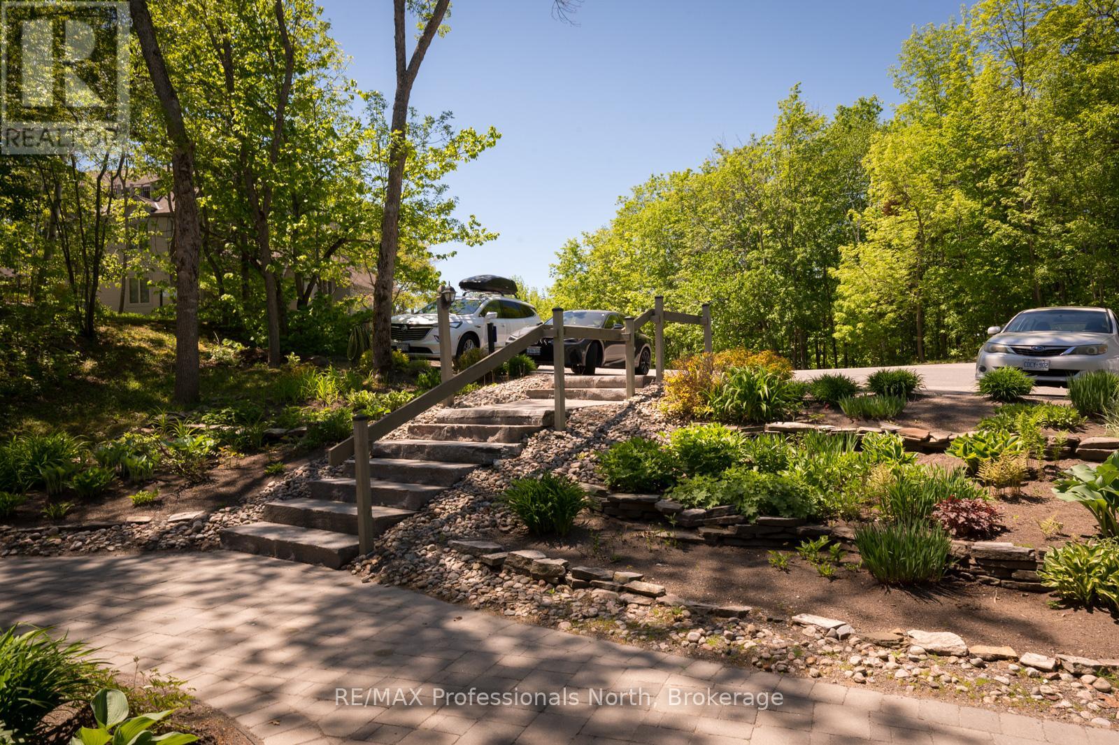 121 - 121 Grandview Hilltop Drive, Huntsville, Ontario  P1H 2J5 - Photo 4 - X13410990