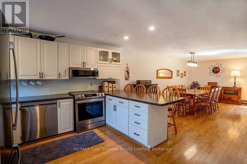 158 Escarpment Crescent, Collingwood, Ontario  L9Y 5B4 - Photo 6 - S13411032
