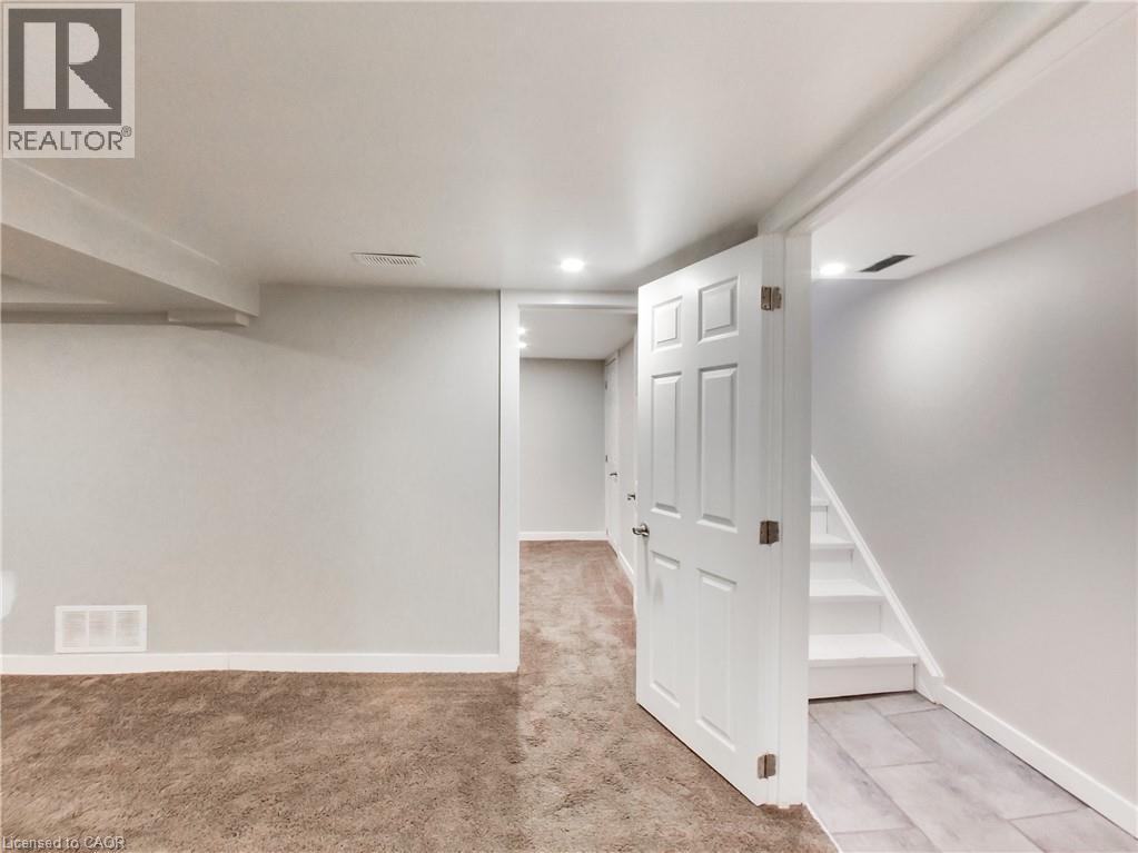 229 Parkdale Avenue N, Hamilton, Ontario  L8H 5X4 - Photo 11 - 40837478