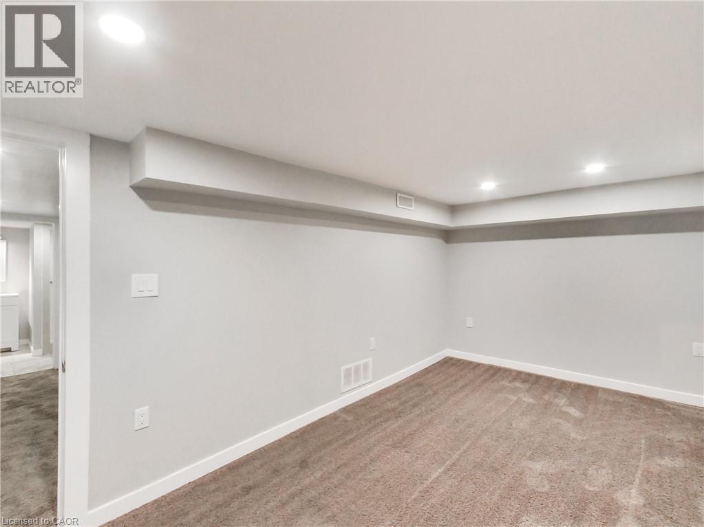 229 Parkdale Avenue N, Hamilton, Ontario  L8H 5X4 - Photo 19 - 40837478