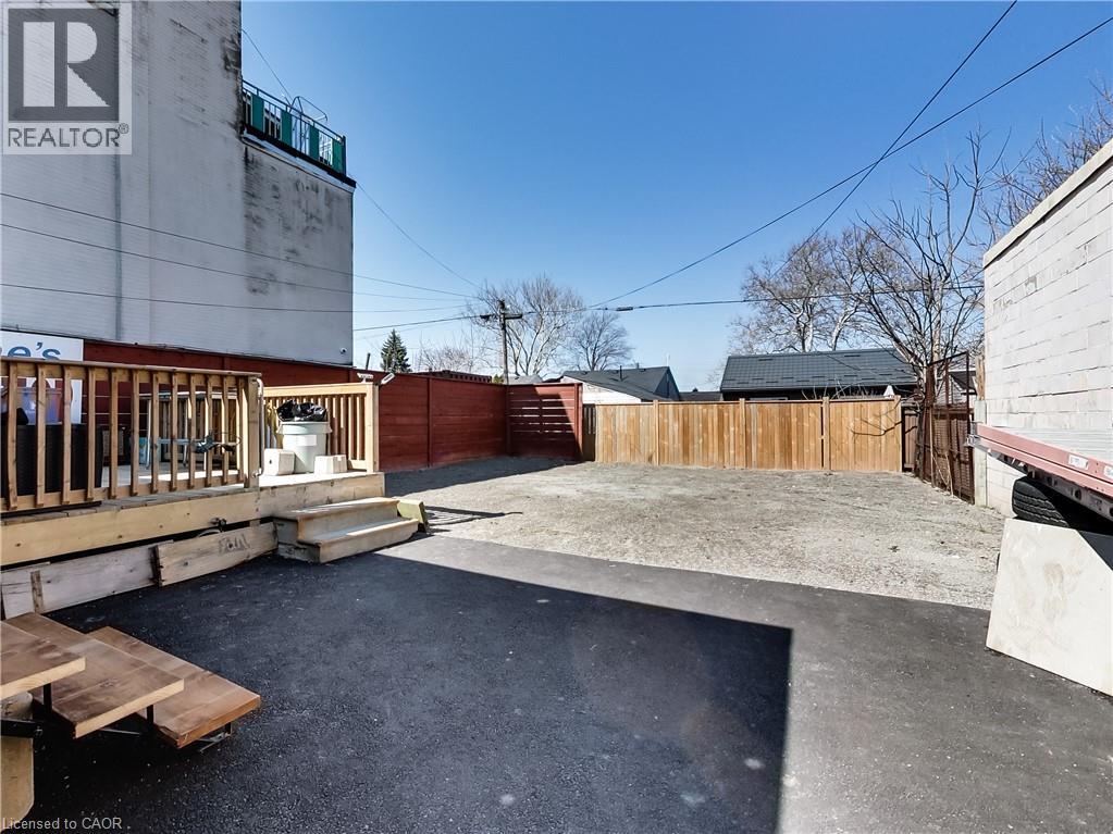 229 Parkdale Avenue N, Hamilton, Ontario  L8H 5X4 - Photo 21 - 40837478